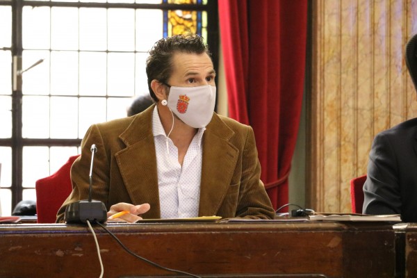 Mario Gómez destituye al vocal tránsfuga de Ciudadanos de Guadalupe 