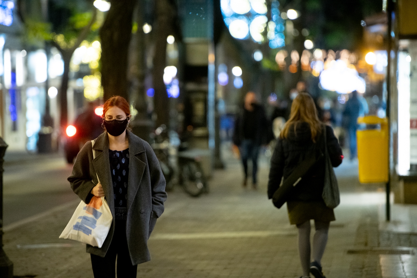Los valencianos tras la covid: casi la mitad perdió poder económico y un 65% aún prefiere las terrazas