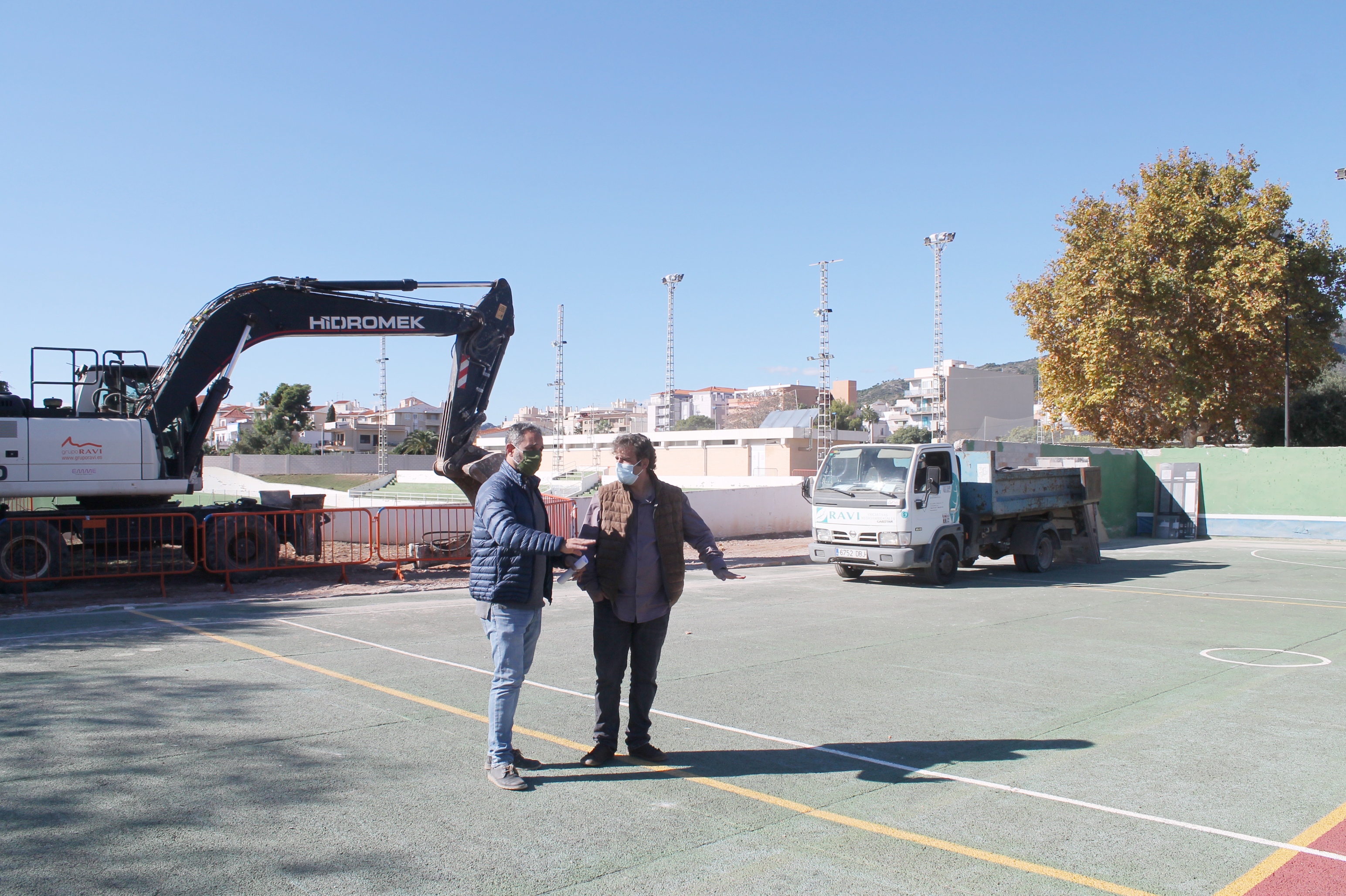  El polideportivo de Benicàssim incorpora una nueva pista de pádel
