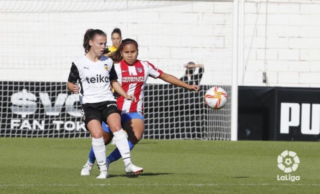 El Valencia empata con el Atlético con una Enith brillante