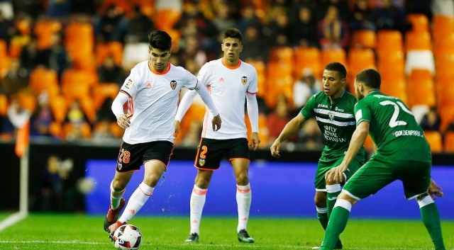 Carlos Soler brilla en un triunfo discreto del VCF