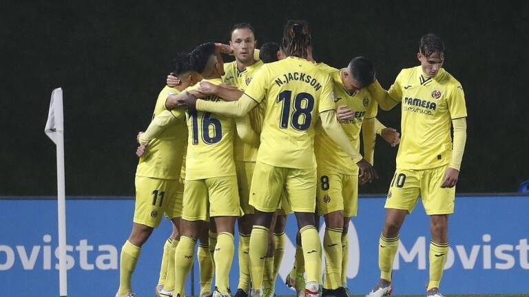 El Villarreal B defiende el liderato ante el Alcoyano tras su primera derrota