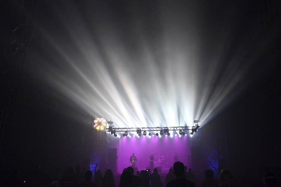 La música en vivo empieza a levantarse aunque las promotoras advierten que 