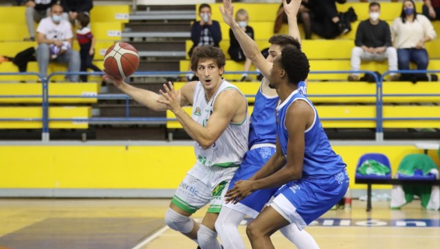 El TAU Castelló se sobrepone a las bajas y logra una gran victoria ante el Melilla (58-75)