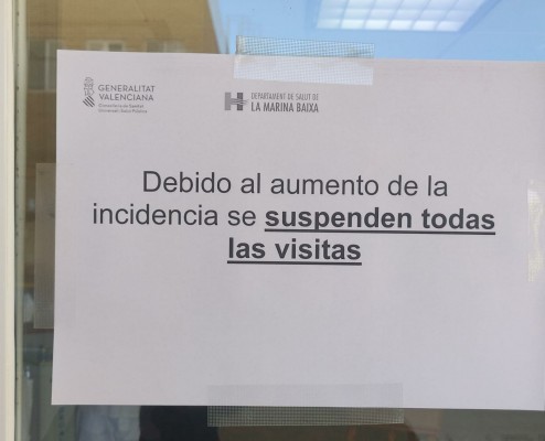 El Hospital Marina Baixa suspende las visitas a pacientes por la alta incidencia de covid