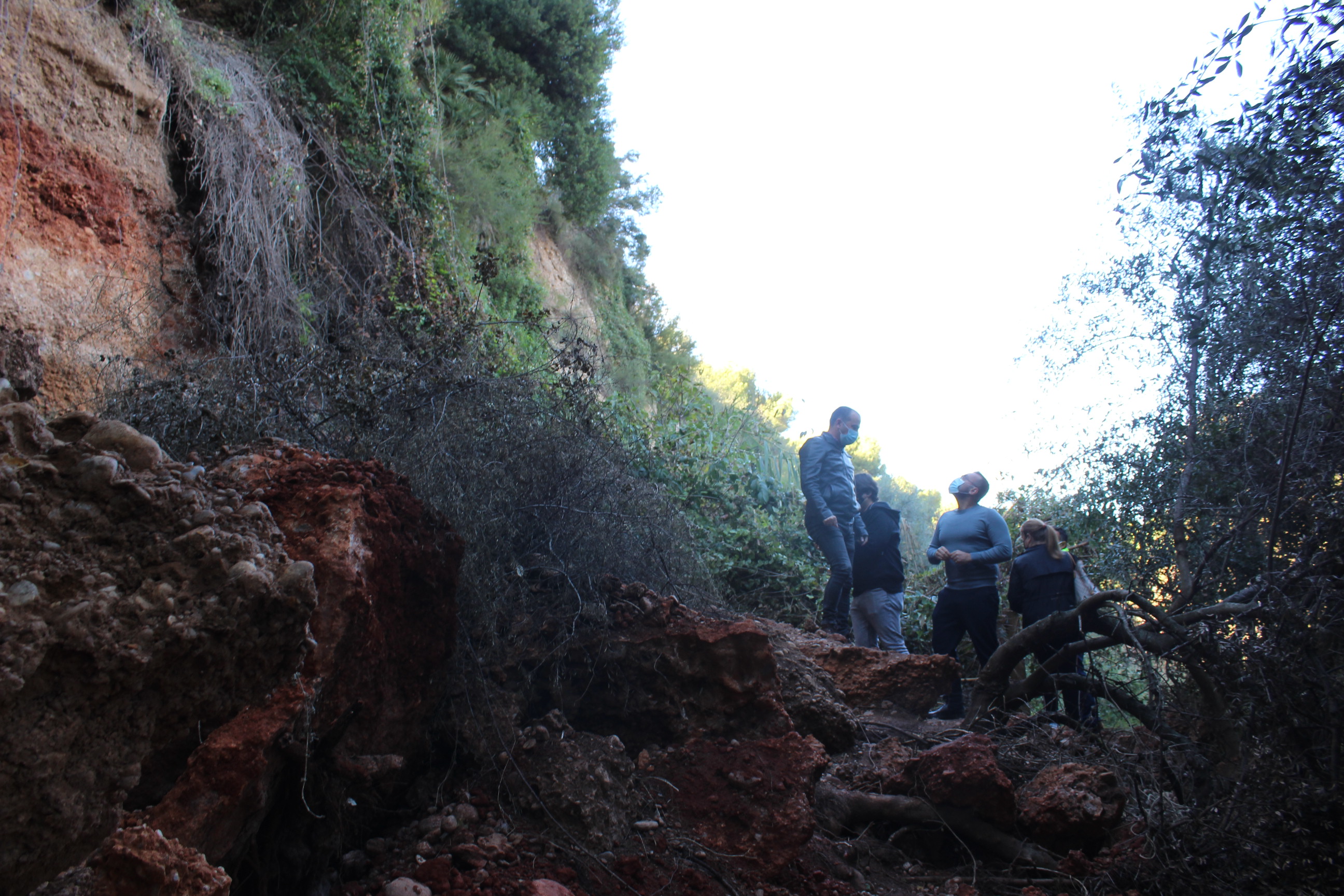 Geólogos alertan de la necesidad de mantener cerrada la senda junto al Millars en Vila-real