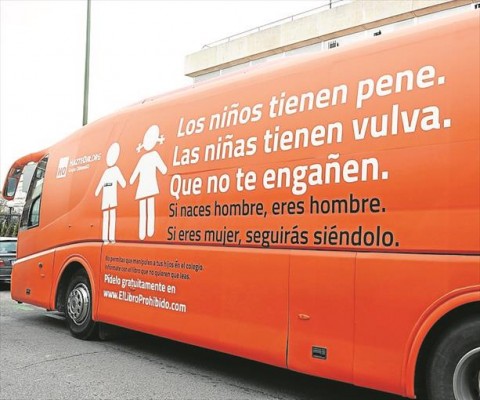 La Fiscalía de Madrid abre una investigación urgente sobre el autobús transfóbico