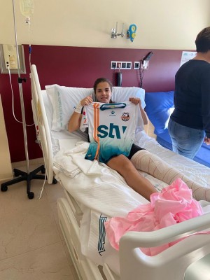 Lola Martínez, del STV Roldán, es operada de una lesión de menisco y estará varias semanas de baja