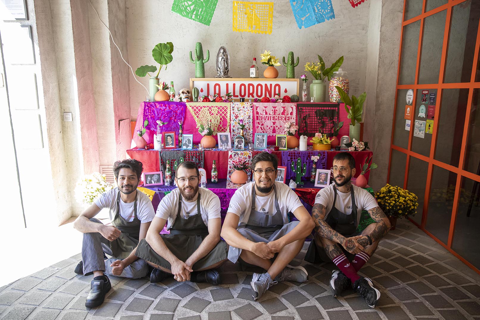 Un corrido, dos mezcales y Buñuel: día de los muertos en la Llorona