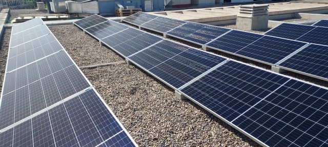 Monòver promueve el autoconsumo con una comunidad energética como alternativa a las macroplantas