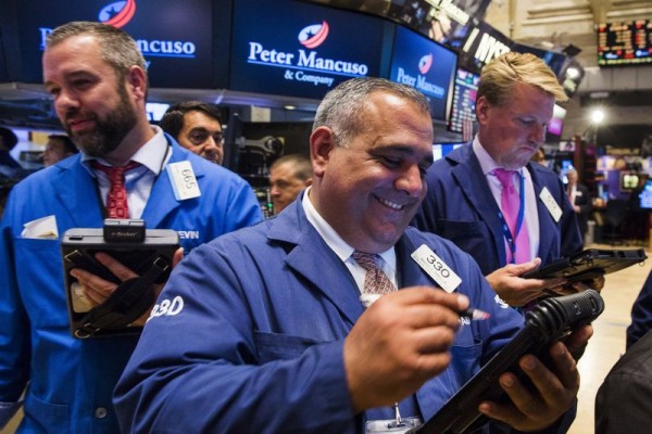 Nuevo hito histórico del Dow Jones: supera por primera vez los 21.000 puntos

