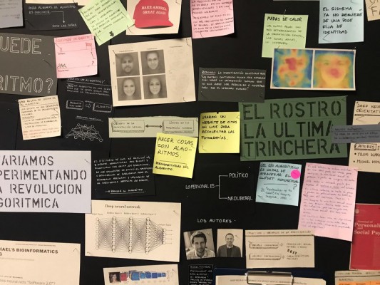 Felipe Rivas San Martín une inteligencia artificial y teoría queer en La Posta