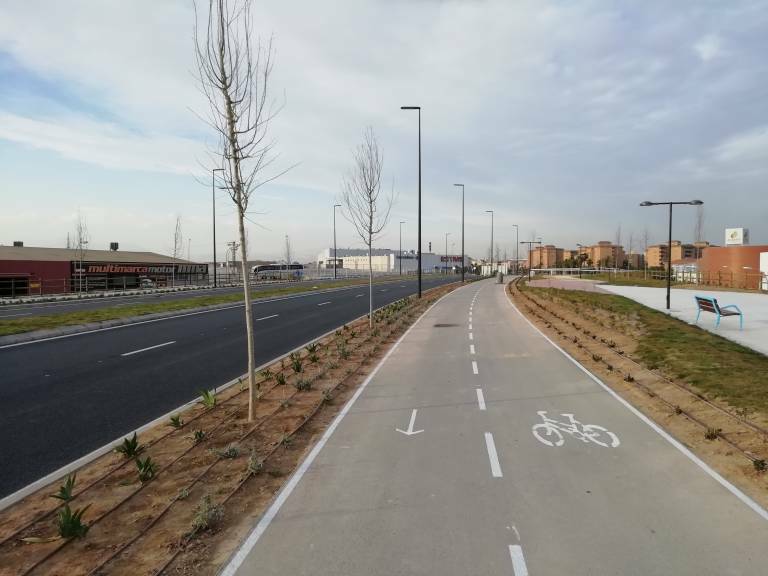 Uno de los últimos tramos de la Vía Parque de Alicante puestos en servicio. - 