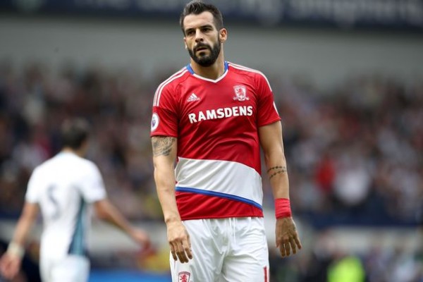 El VCF, obligado a volver a dar salida a Negredo tras la compra de Zaza