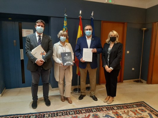 Turisme respalda la solicitud para que la Semana Santa de Alicante sea de interés turístico nacional