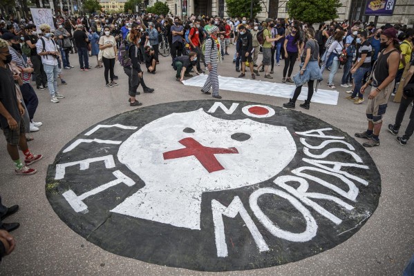 PSOE y Podemos amplían de nuevo el plazo para enmendar la 'Ley Mordaza'