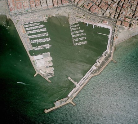 El Consell activa la remodelación del acceso al puerto de Santa Pola: menos carriles, velocidad y peatonalizar