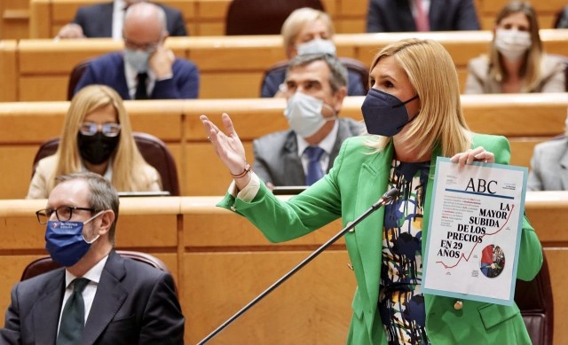 Pradas (PP) reprocha a Calviño sus 