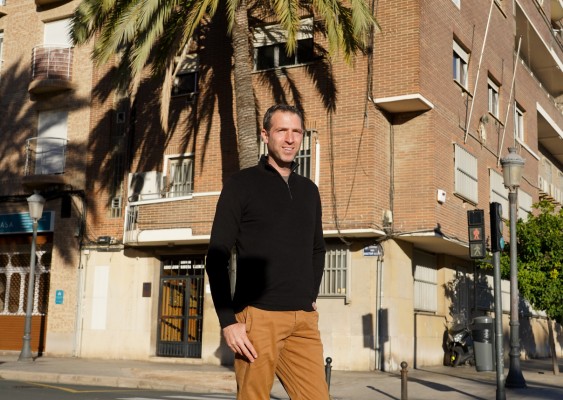 El empresario Jon Fatelevich compra un edificio en La Marina para destinarlo a oficinas 
