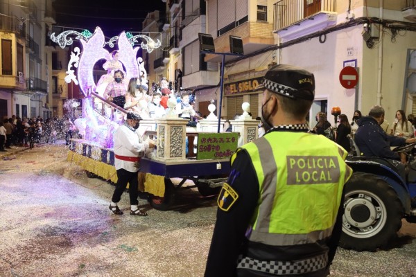 Más de 400 refuerzos de seguridad han velado por la Fira d'Onda en su edición más esperada
