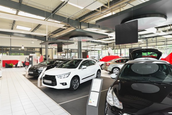 La falta de microchips arrastra al mercado automovilístico español, que cae un 20,5% en octubre
