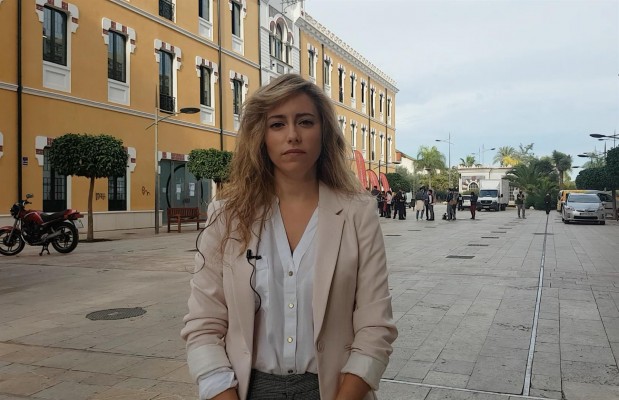 La directora del Instituto de la Juventud de España exige a Miras que 