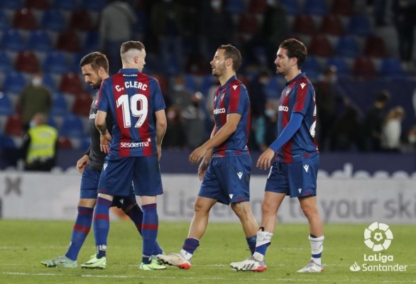 El Levante, contra la historia: quien no gana los 12 primeros partidos, pierde la categoría desde hace 40 años