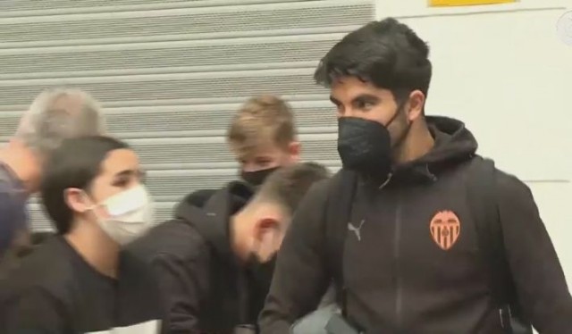 Carlos Soler y Thierry vuelven a la lista ante el Villarreal