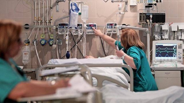 El Consejo de Enfermería pide a profesionales sanitarios que se vacunen contra la gripe