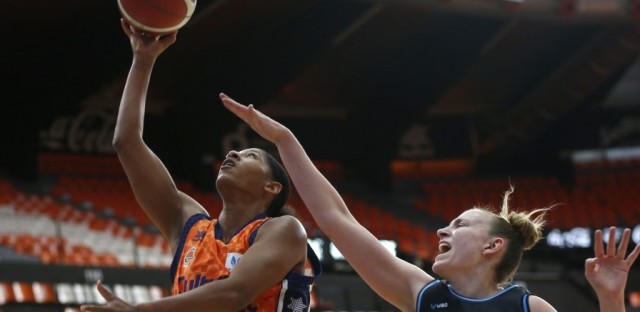 El Valencia defiende ante Estudiantes su condición de invicto antes de recibir a Avenida