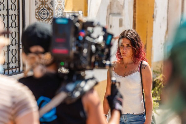 Alicante exprime el cine y la TV como arma turística con 43 rodajes: spots, Amazon, Netflix...  