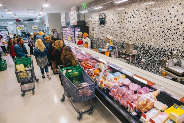 Mercadona cortará el jamón a cuchillo en sus tiendas