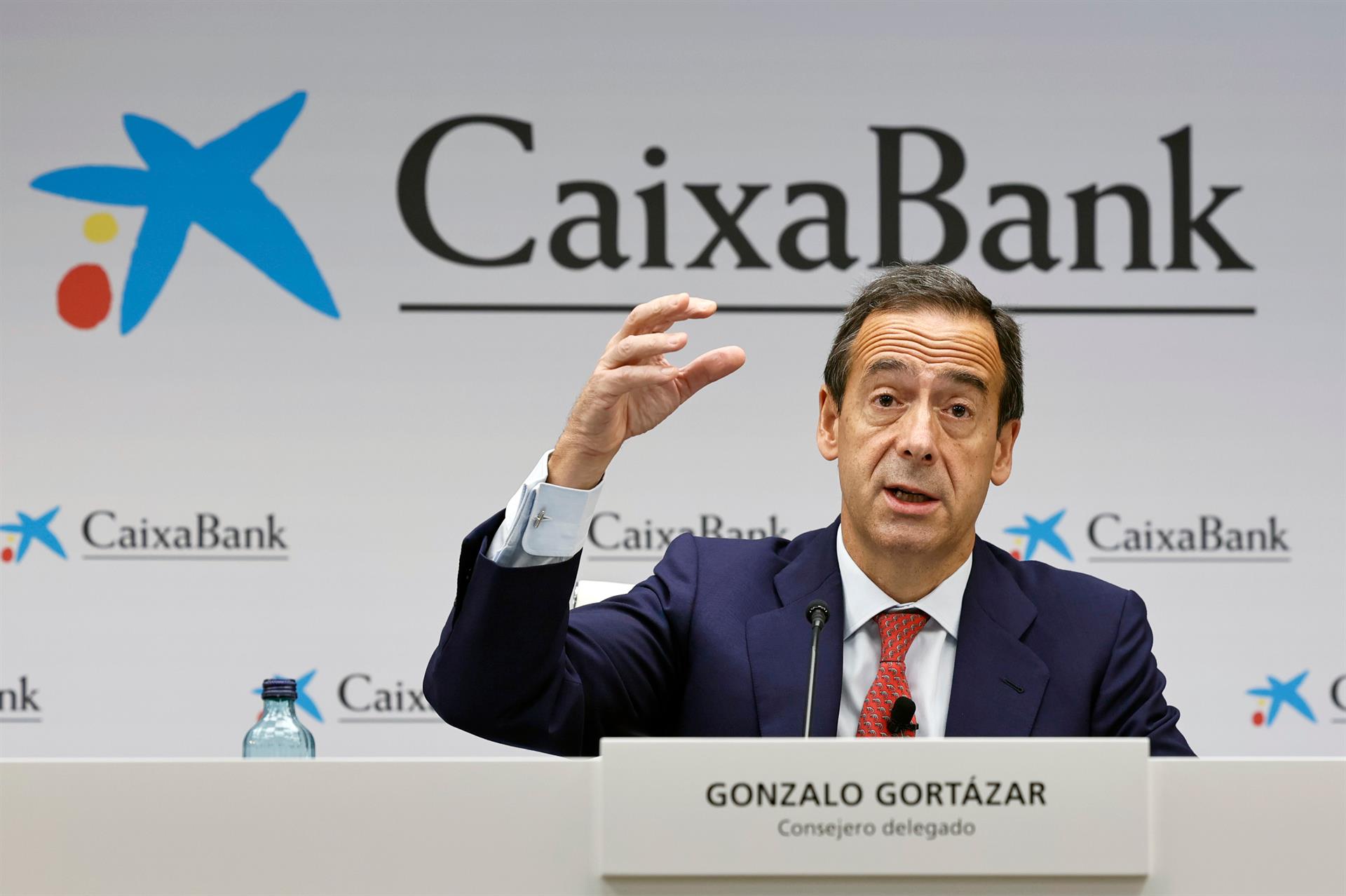 El 1 de noviembre dejarán CaixaBank los primeros 1.200 empleados acogidos al ERE
