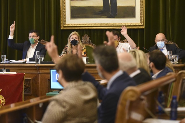 El Fadrell, ante el dilema con sus nombres ilustres: primar el contexto político o su valor cultural