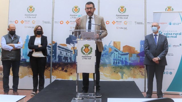 Vila-real reedita la tarjeta 'Fem poble' para fomentar el consumo en negocios locales  