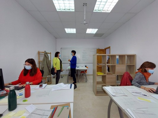 Abre la Oficina por el derecho a la vivienda de València para dar un 