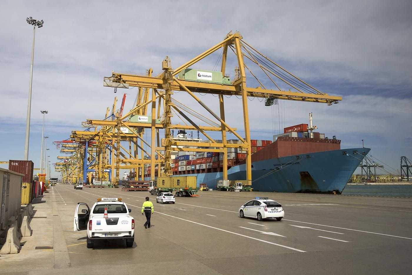 El Puerto de Valencia perdió en febrero 50.000 contenedores por la huelga encubierta en la estiba