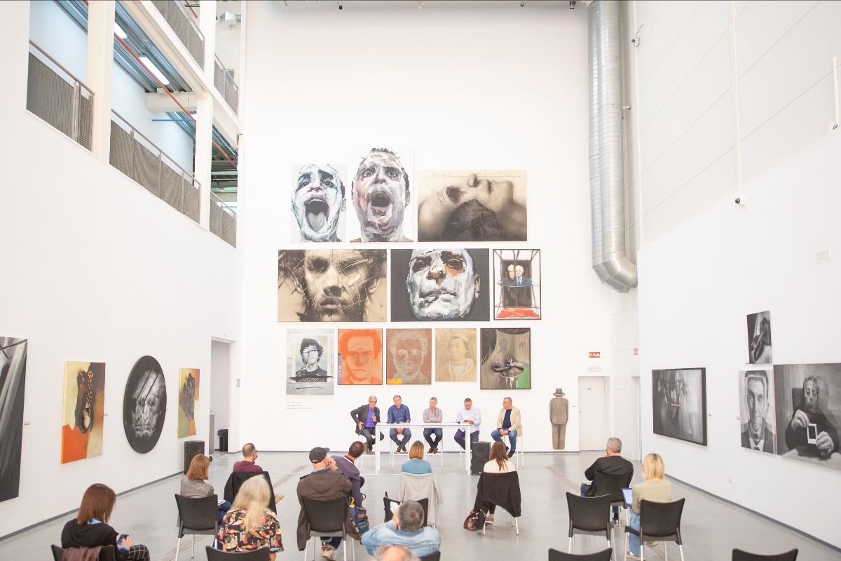 La Base se rearma con la colección de Vicent Madramany