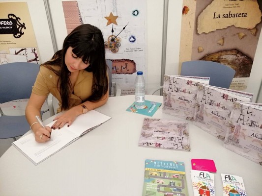 La plataforma Literates arranca sus actividades con un taller de microrrelatos

