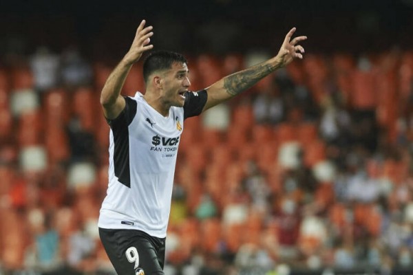 Maxi Gómez, Soler y Thierry no viajan a Sevilla para enfrentarse al Real Betis