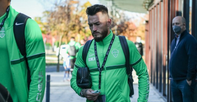 Tres cambios en el once del Elche para su partido en Mendizorroza
