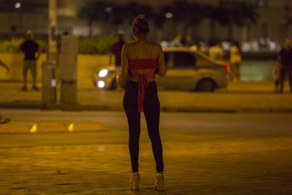 De chaperos y prostitutas