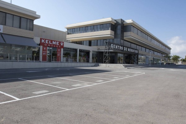 Un pleito con una empresa de Panamá lleva a concurso al distribuidor de Kelme en España