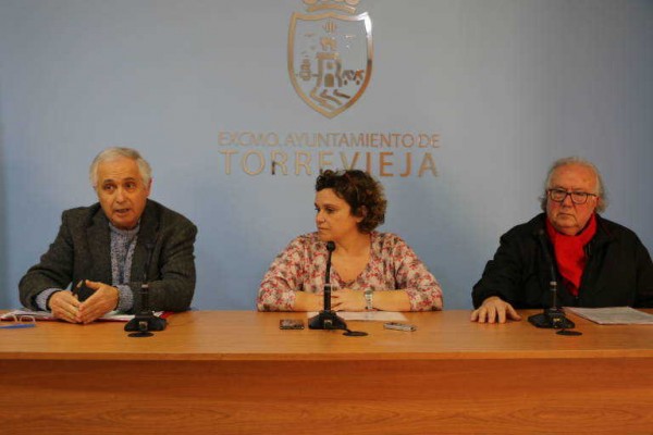 La concejala de Torrevieja que anunció su dimisión sigue en el cargo 14 días después