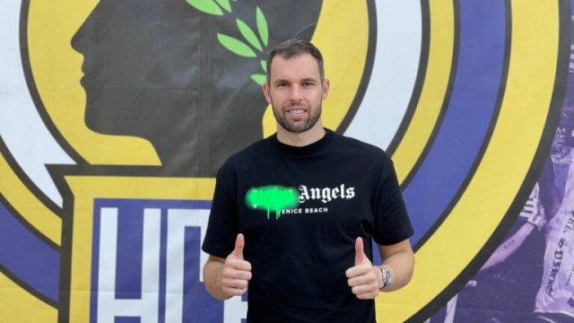 Jesús Fernández: “Estoy al margen de todos los debates en la portería”
