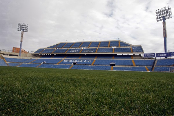 El Hércules regala dos invitaciones a sus abonados para el partido contra La Nucía
