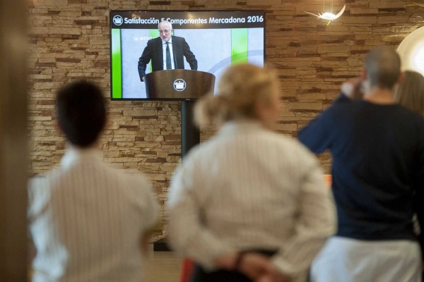 Mercadona absorbe sus sociedades de Navarra y País Vasco
