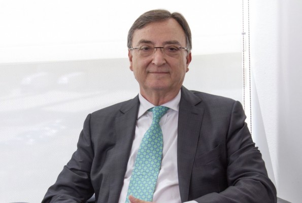 Miguel Burdeos: “La Responsabilidad Social es un pilar fundamental en la
estrategia de las empresas del sector químico”