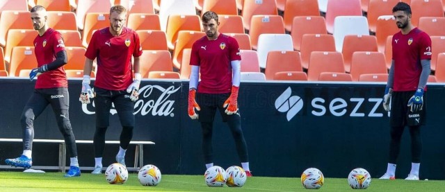 Cillessen no mejora a Mamardashvili