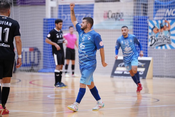  El Peñíscola remonta al Ceutí y sigue intratable en casa (4-3)
